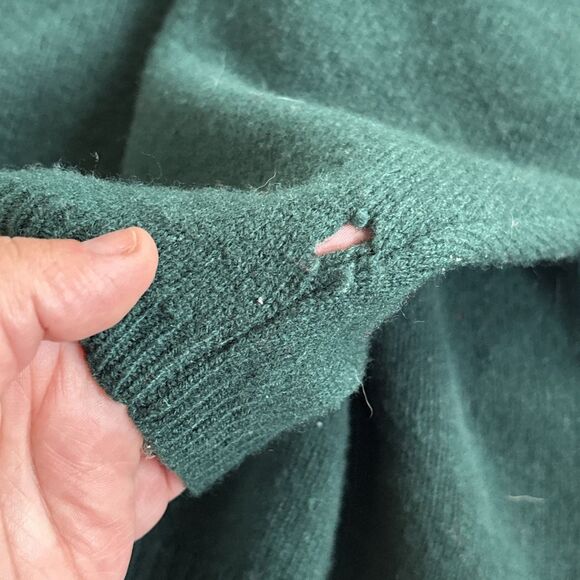 VINTAGE Woolrich Sweater 100% Lambswool Wool Crewneck Size Large - Picture 8 of 10